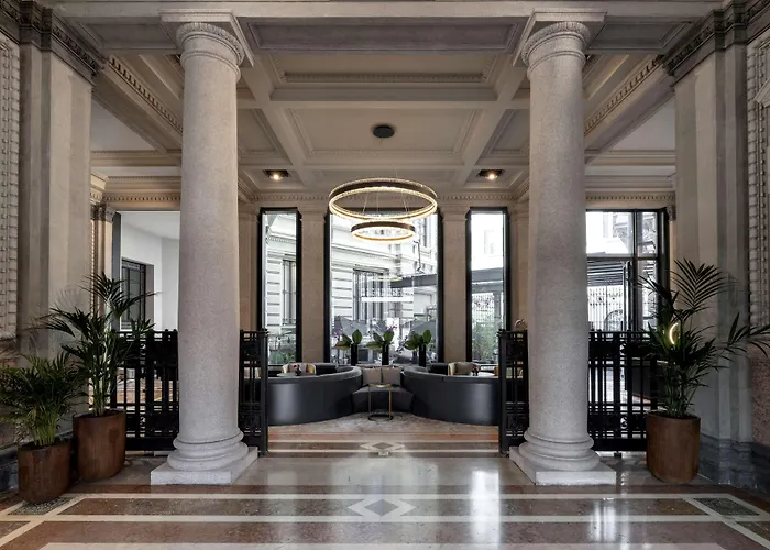 Radisson Collection Hotel, Palazzo Touring Club Milan
